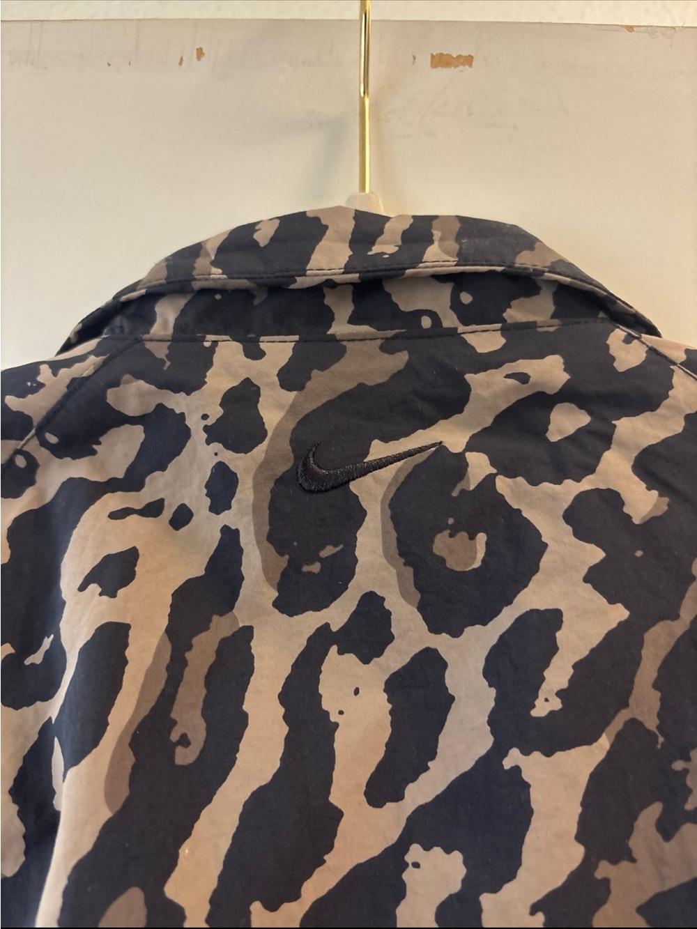 Nike Brown and Black Leopard Print Windbreaker Jacket - Picture 5 of 6